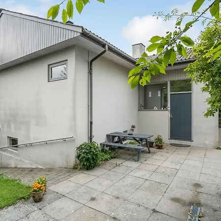 Holiday home 4 Bedroom Beautiful In *