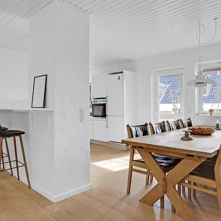 4 Bedroom Beautiful In * Ebeltoft