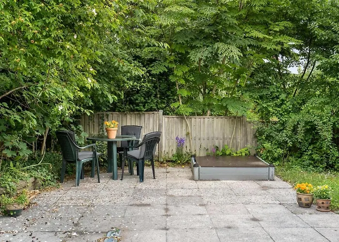 Dom wakacyjny 4 Bedroom Beautiful In Ebeltoft