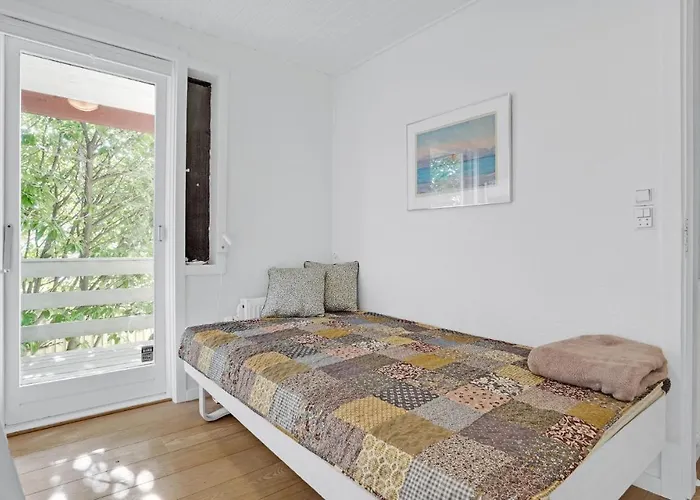 Casa vacanze 4 Bedroom Beautiful In Ebeltoft