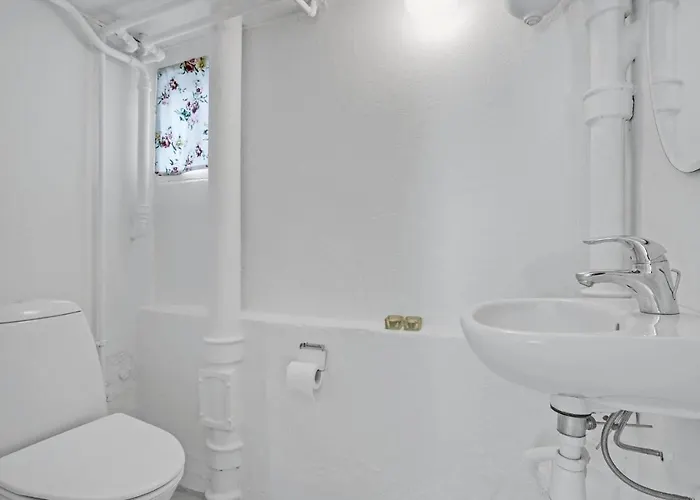 Dom wakacyjny 4 Bedroom Beautiful In Ebeltoft