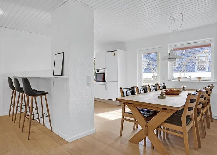 4 Bedroom Beautiful In * Ebeltoft