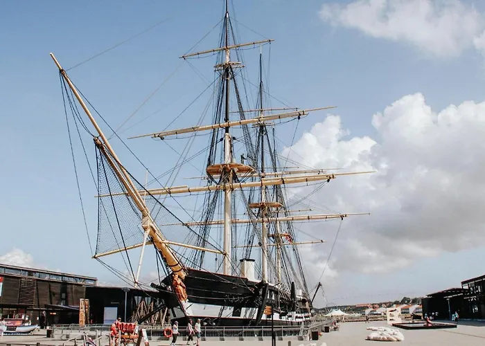 Casa vacanze 4 Bedroom Beautiful In *